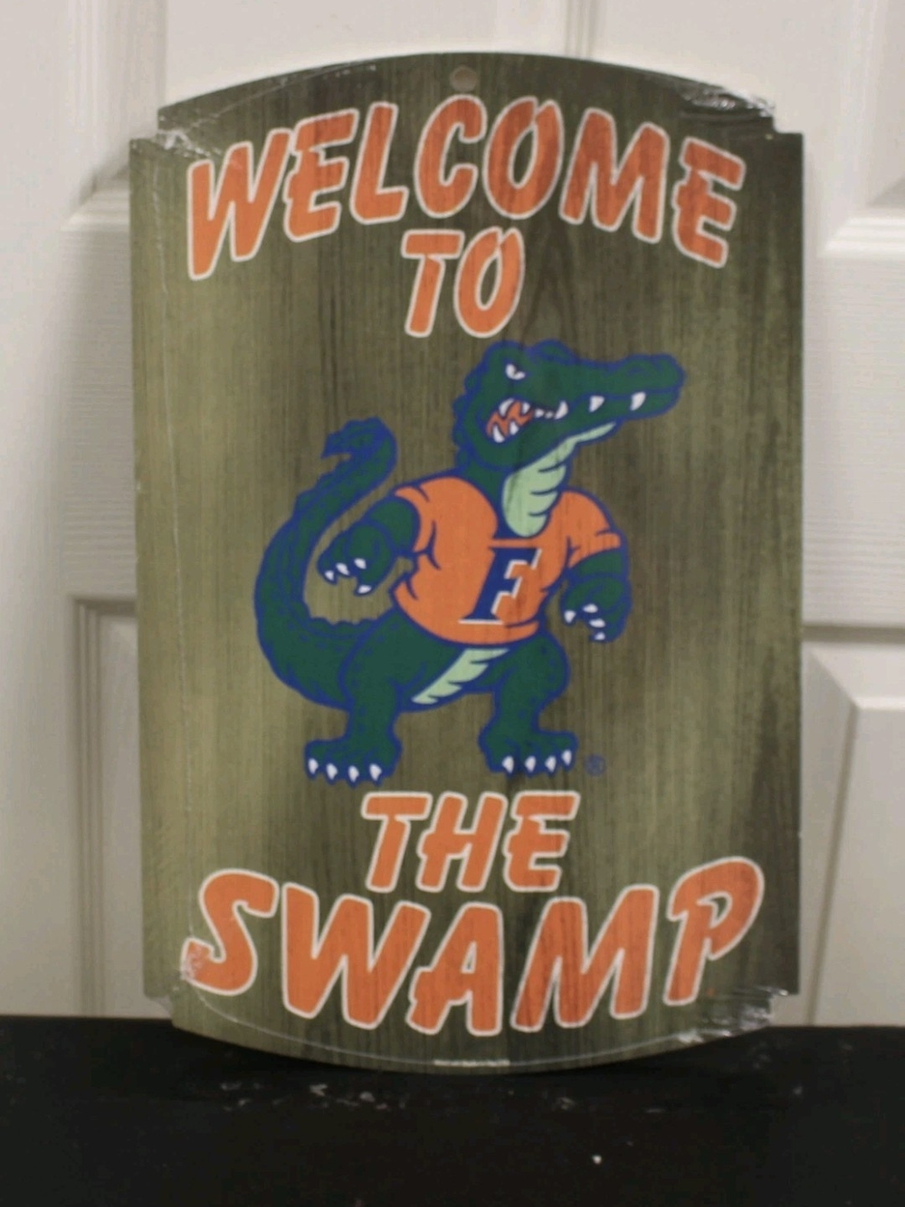 University of Florida Gators " Welcome to the Swamp" Wood Sign